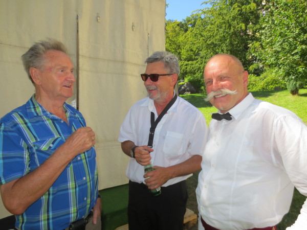 1-02_IMG_3768-600